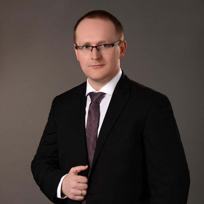 Adwokat Piotr Charzewski